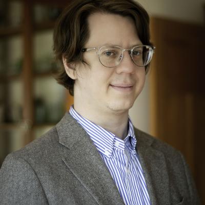 Headshot of Byron Fong