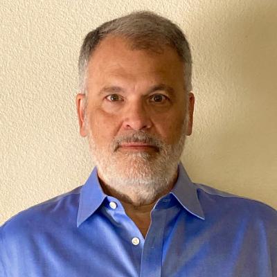 Richard Lewis Headshot