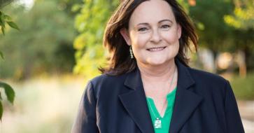 Headshot of Keri Stephens