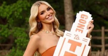 Alexis Fuetsch Gone to Texas