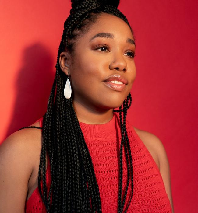 Aisha Harris headshot
