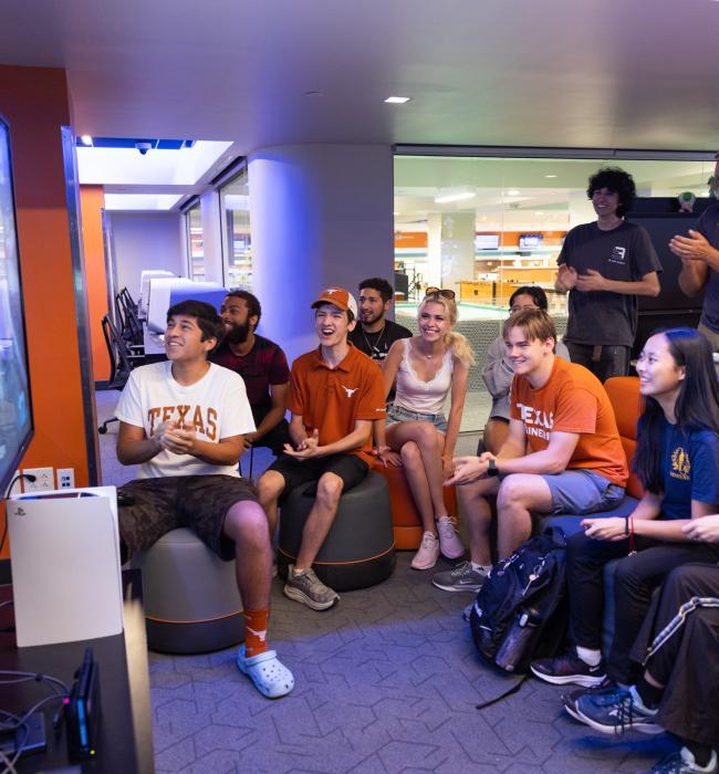 students learning about gaming