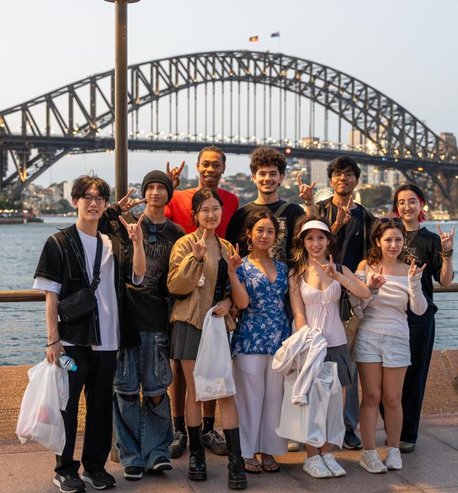 PHoto of group of students and faculty in Sydney