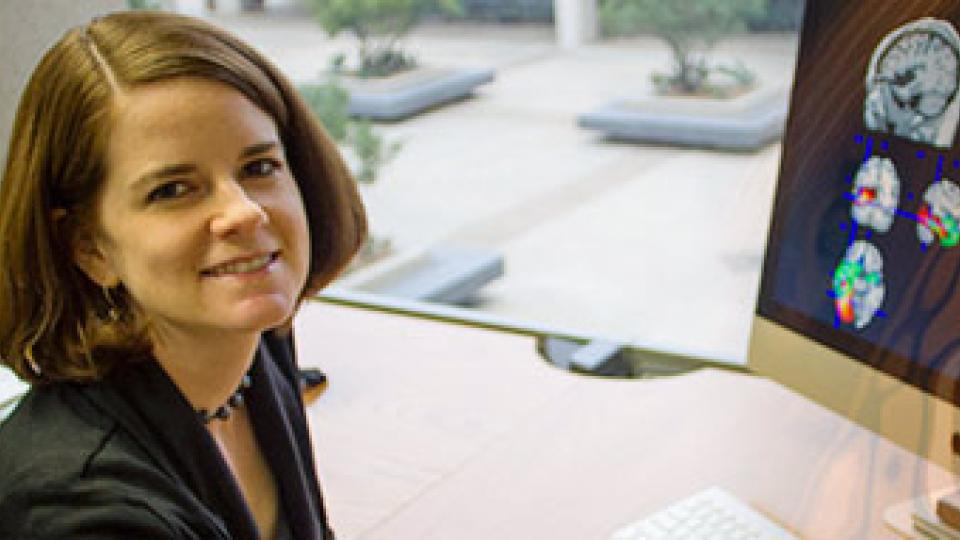 sites_communication.utexas.edu_files_images_features_thumbs_feature-thm-aphasia.jpg
