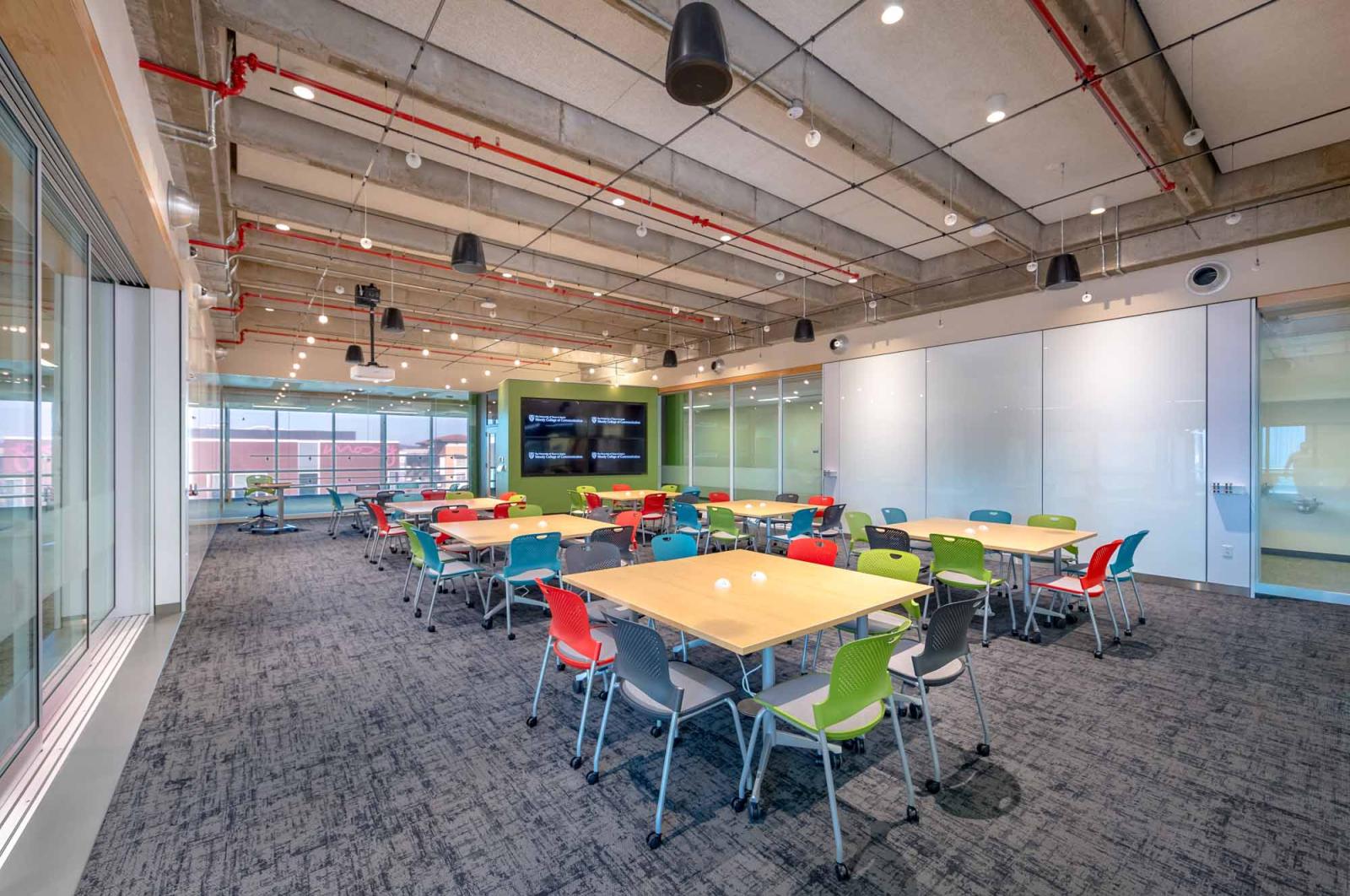 DMC 4.206 - ADV Collaboration Room | Moody College of Communication