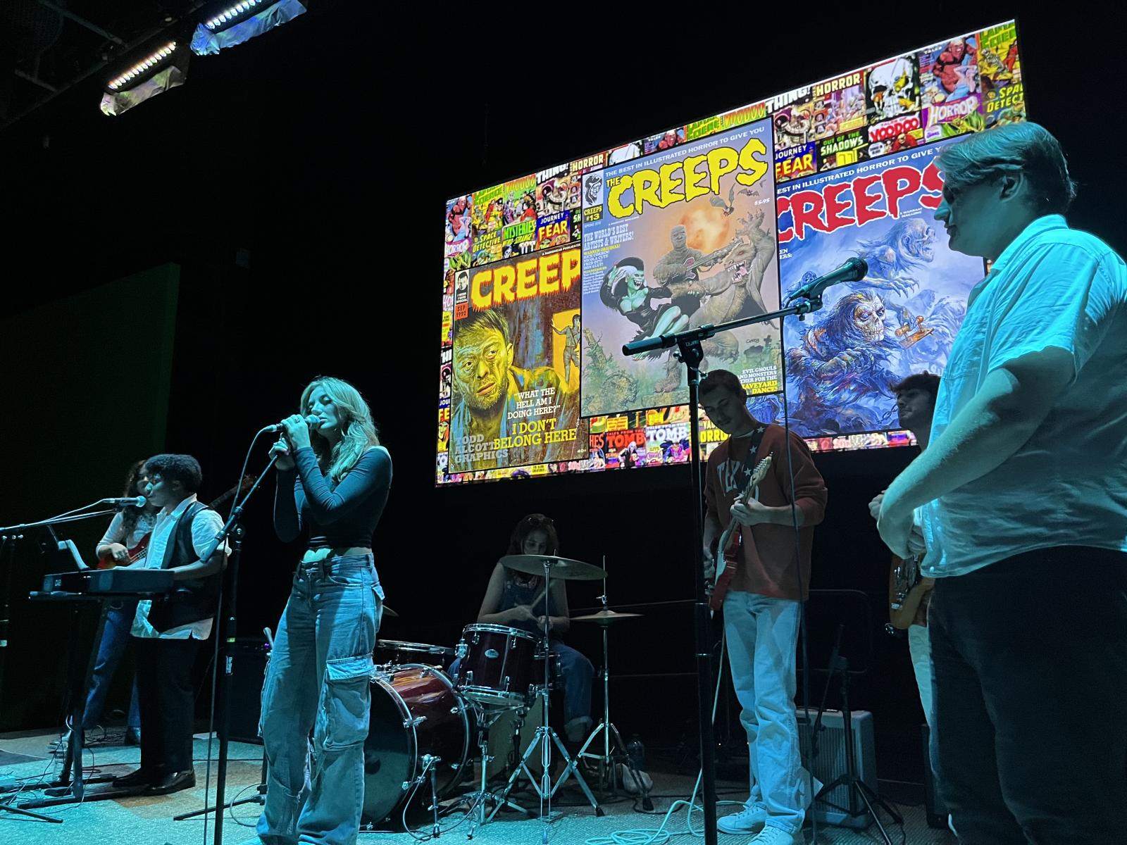 Students performing a cover of Radiohead's Song "Creep"