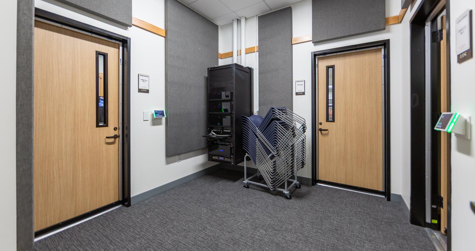 CMB 2.124 Audio Suite Foyer & Equipment Rack