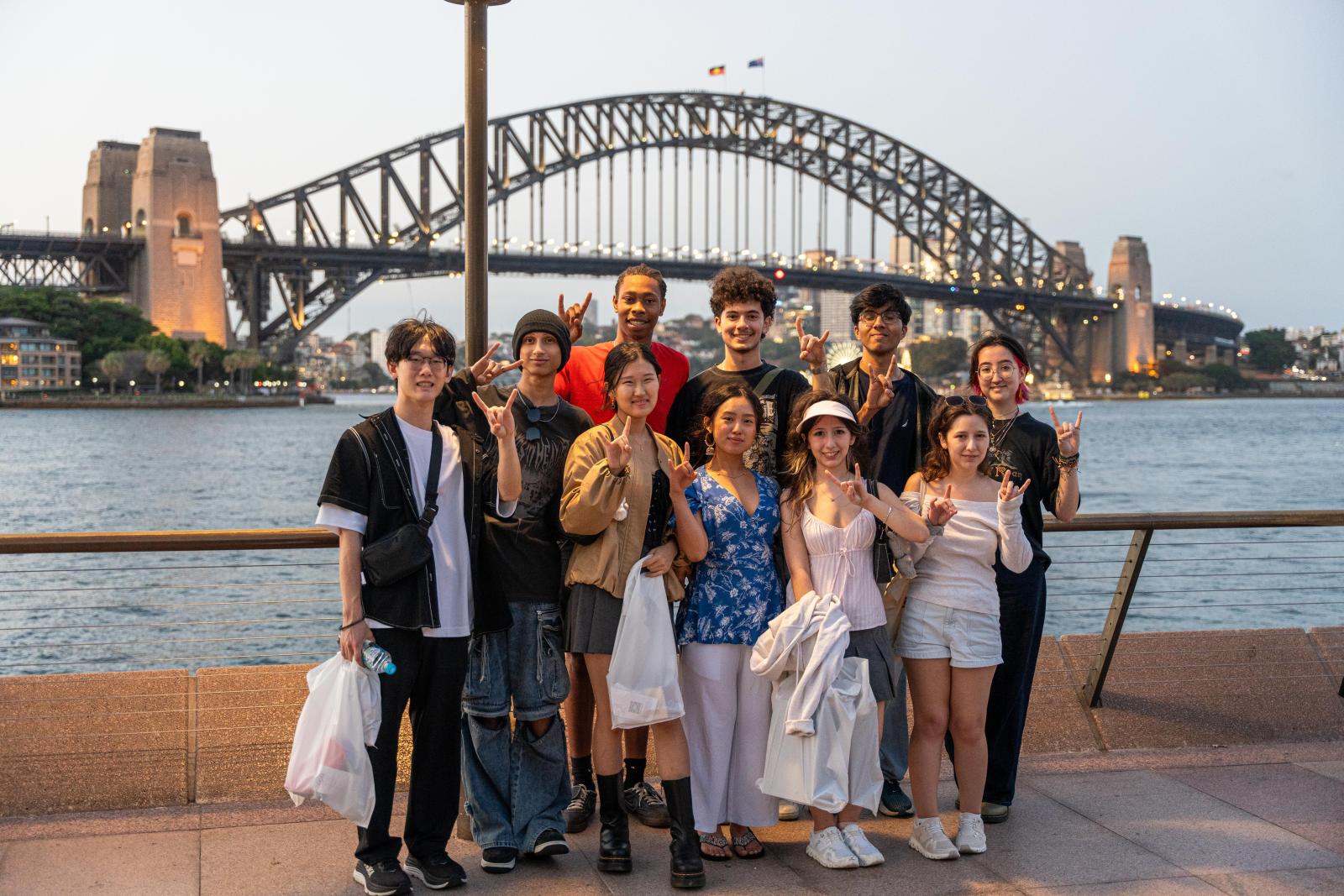 UT Austin students in front of the Harbor Bridge in Sydney 