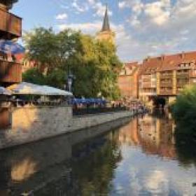 Live and Learn in Europe this Summer!