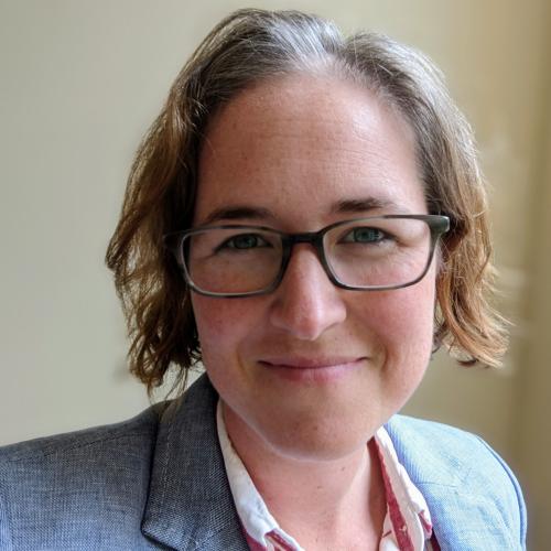 Headshot of Leslie Hall