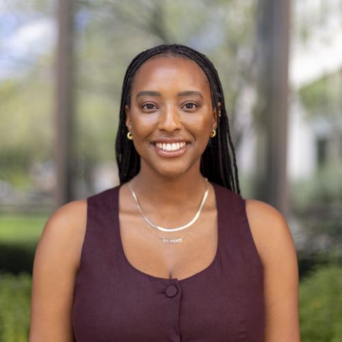 Alexandria Everett Headshot