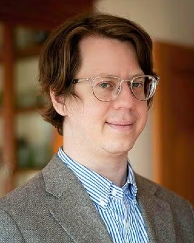 Headshot of Byron Fong