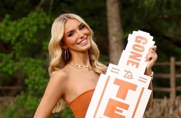 Alexis Fuetsch Gone to Texas